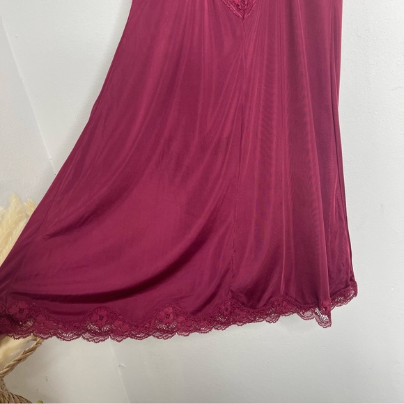 VICTORIA'S SECRET Very Sexy Burgundy Lace Babydoll Size XS Valentines - Picture 7 of 15